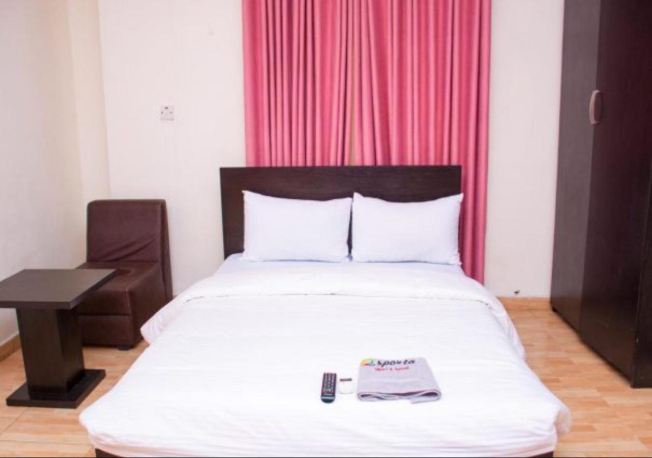לגוס Esporta Suites Yaba מראה חיצוני תמונה