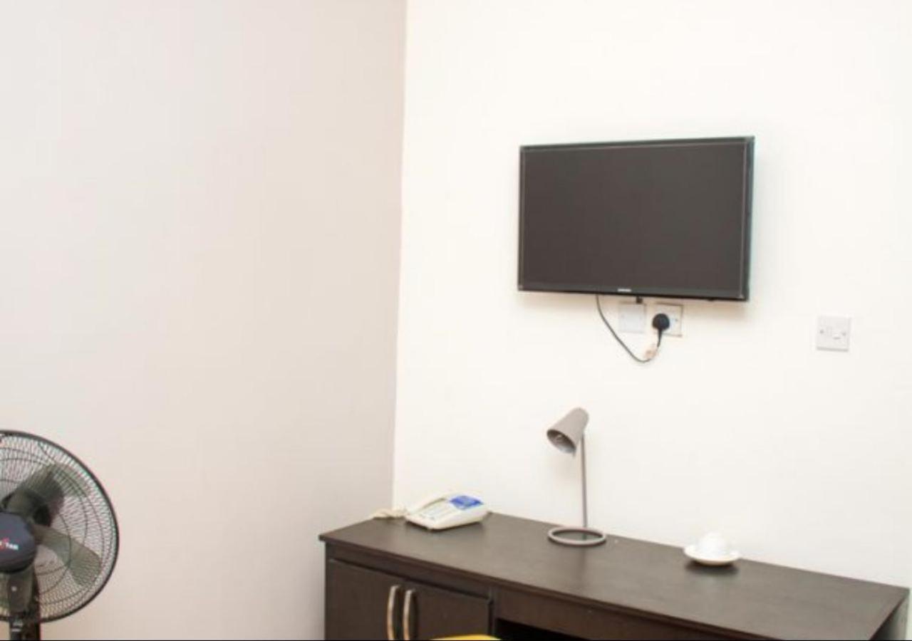 לגוס Esporta Suites Yaba מראה חיצוני תמונה